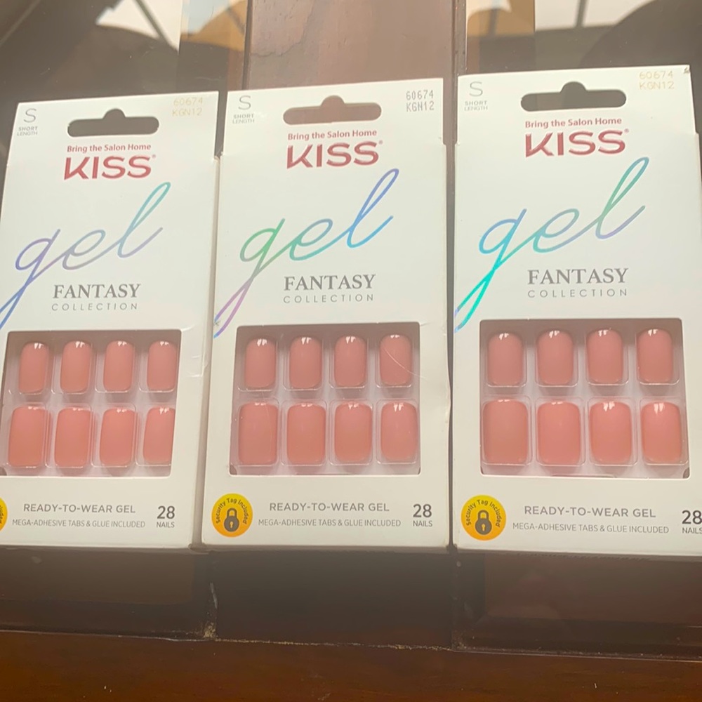 Kiss Gel Nails brand new in box